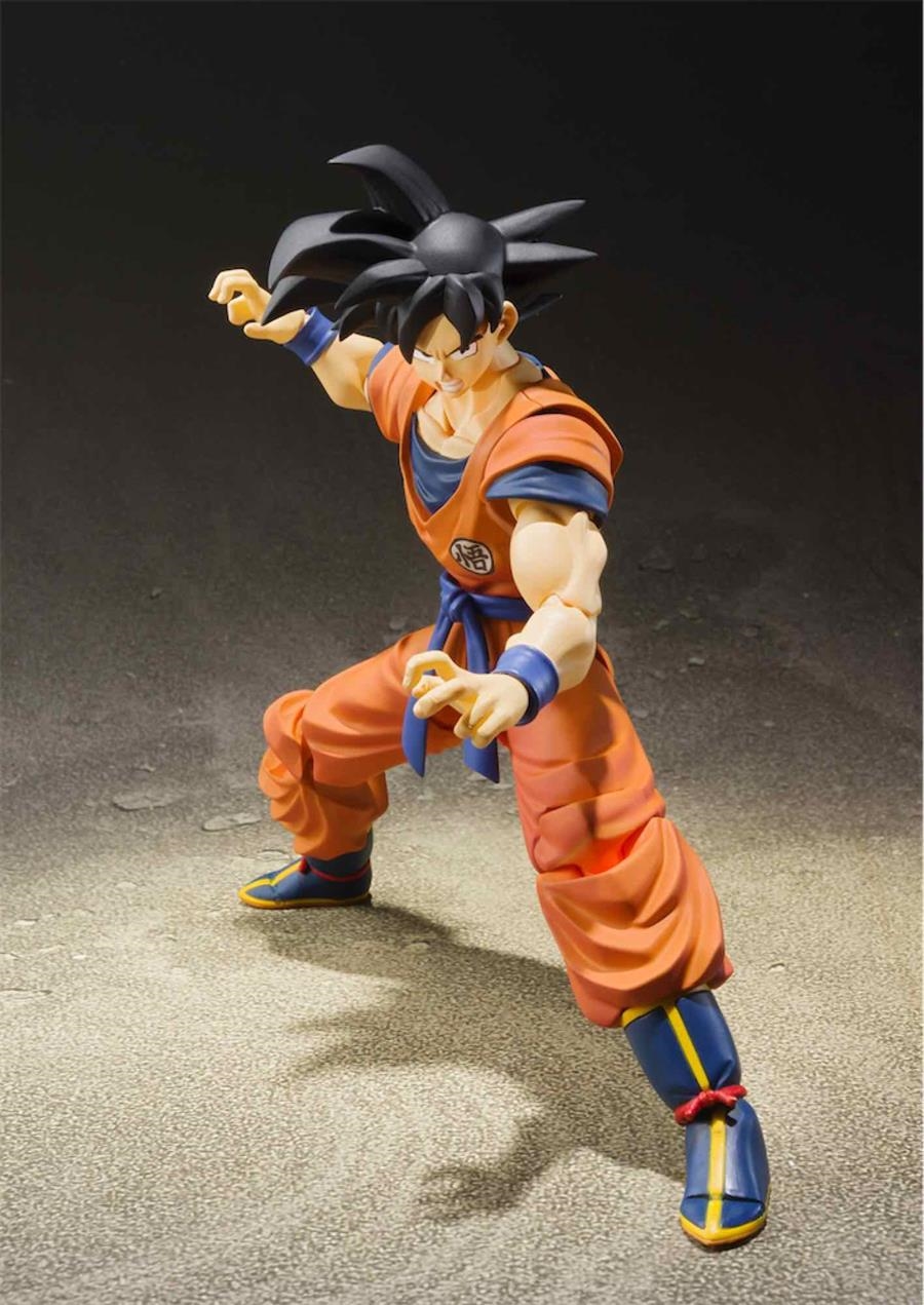 SON GOKU SAIYAN RAISED ON EARTH FIG. 14 CM DRAGON BALL Z SH FIGUARTS RE-ISSUE | 4573102555403 | Universal Cómics