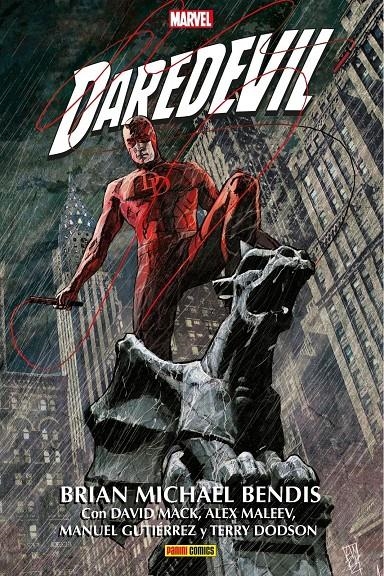 DAREDEVIL DE BRIAN MICHAEL BENDIS Y ALEX MALEEV MARVEL OMNIBUS # 01 | 9788418814945 | BRIAN MICHAEL BENDIS - ALEX MALEEV - DAVID MACK - MANUEL GUTIÉRREZ - TERRY DODSON | Universal Cómics